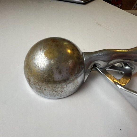 Bakelite Red Handle Shore Craft Ice Cream Scoop Cone Works!! 8-1/2" x 2" Heavy - Picture 10 of 10